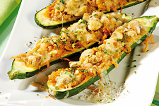Gefüllte Zucchinihälften (für 1 Person)